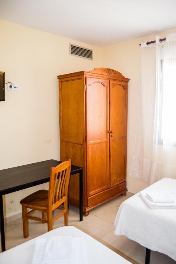 El Roble Hotel Restaurante Tabara Dış mekan fotoğraf